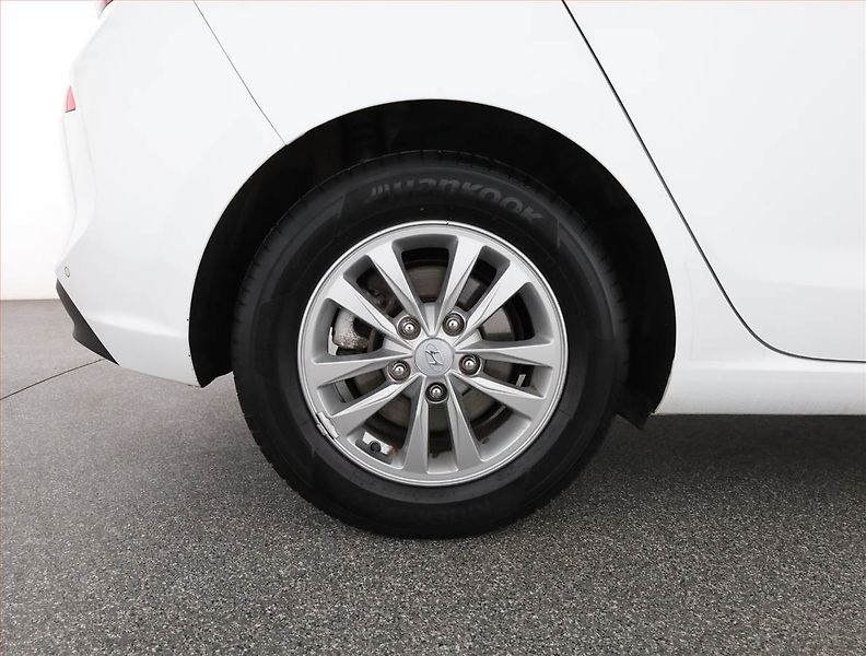 Hyundai i30 (2020) 1.4 CVVT, Serv.kniha, Tempomat - fotka 19 z 19