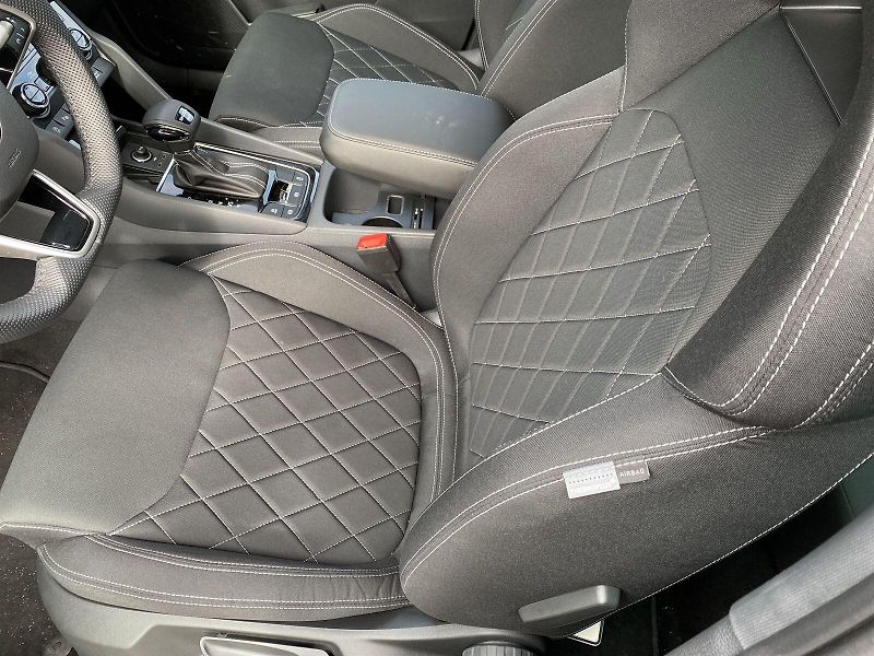 Škoda Karoq (2024) 2.0 TDI 4x4 DSG SportLine - fotka 6 z 36