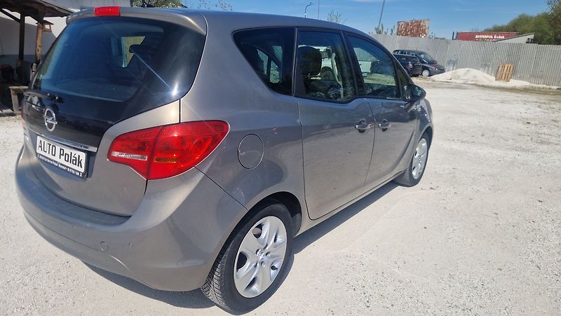 Opel Meriva 1,4 16 V - fotka 5 z 10