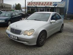 Mercedes-Benz Třídy C (2002) 270CDI - fotografie inzerátu