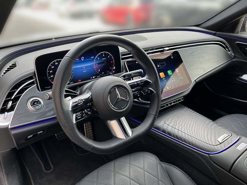 Mercedes-Benz Třídy E Třída E 220 d 4MATIC AMG Line - fotka 10 z 18