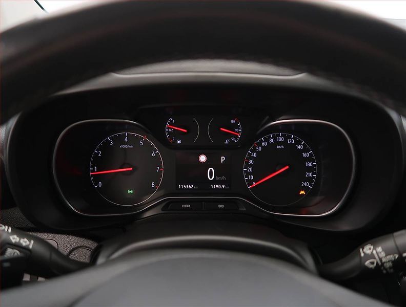 Opel Combo (2020) Maxi Edition 1.2 Turbo, 5Míst - fotka 11 z 21