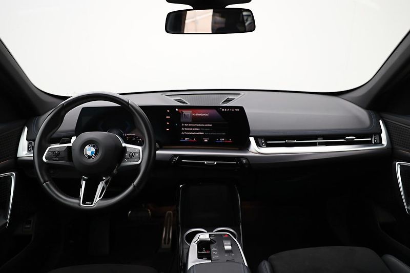 BMW X1 xDrive23i - fotka 11 z 14