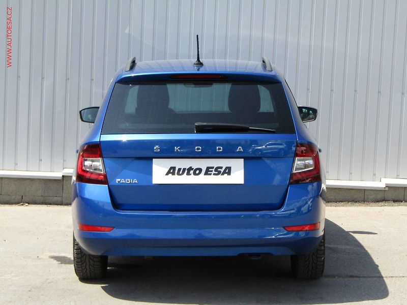 Škoda Fabia (2021) 1.0 TSi, Ambition, LED, AC - fotka 5 z 21