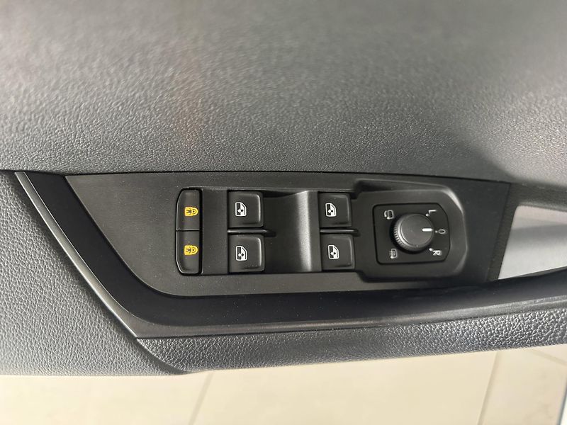 Škoda Karoq 2,0TDI 140kW*4x4*DSG*Drive125 - fotka 28 z 33