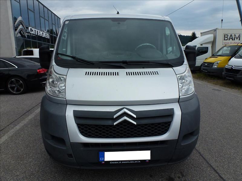 Citroën Jumper 2,2 HDI 6 rychlostí, Klimatiza - fotka 4 z 45