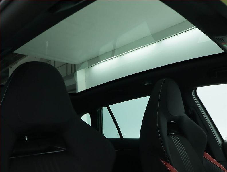 Škoda Scala (2022) Monte Carlo 1.0 TSI - fotka 15 z 16