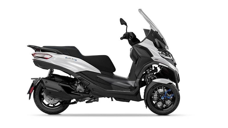 Piaggio MP3 400 (2026) MP3 Sport 400 E5+ - fotka 9 z 9