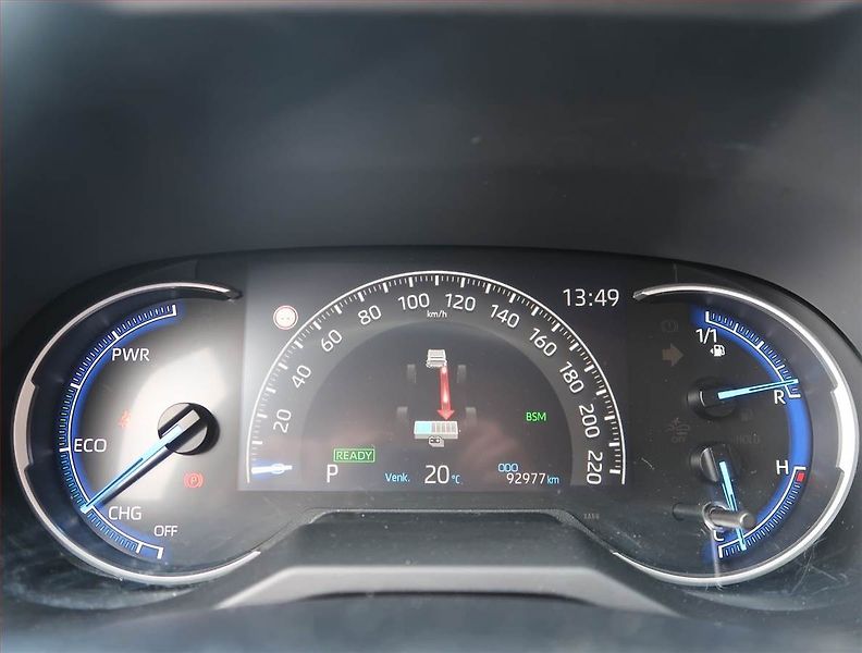 Toyota RAV4 (2019) Selection 2.5 Hybrid - fotka 11 z 18