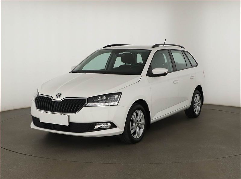 Škoda Fabia (2021) Style 1.0 TSI, ČR,1.maj - fotka 2 z 15