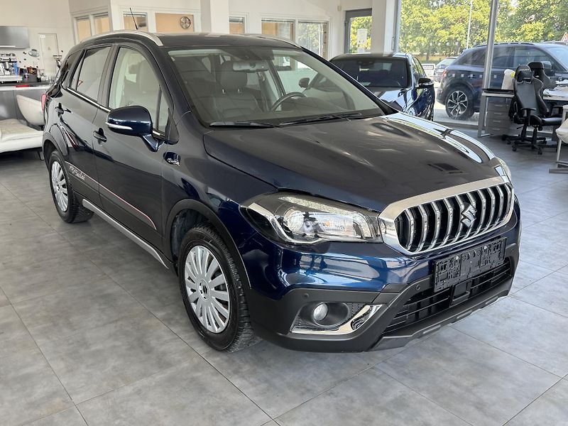Suzuki SX4 S-Cross (2018) 1,4T 4x4 PizSulai Navigace  - fotka 1 z 33