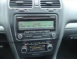 Volkswagen Golf (2010) 1.6 TDI, po STK, rezervace - náhled 12