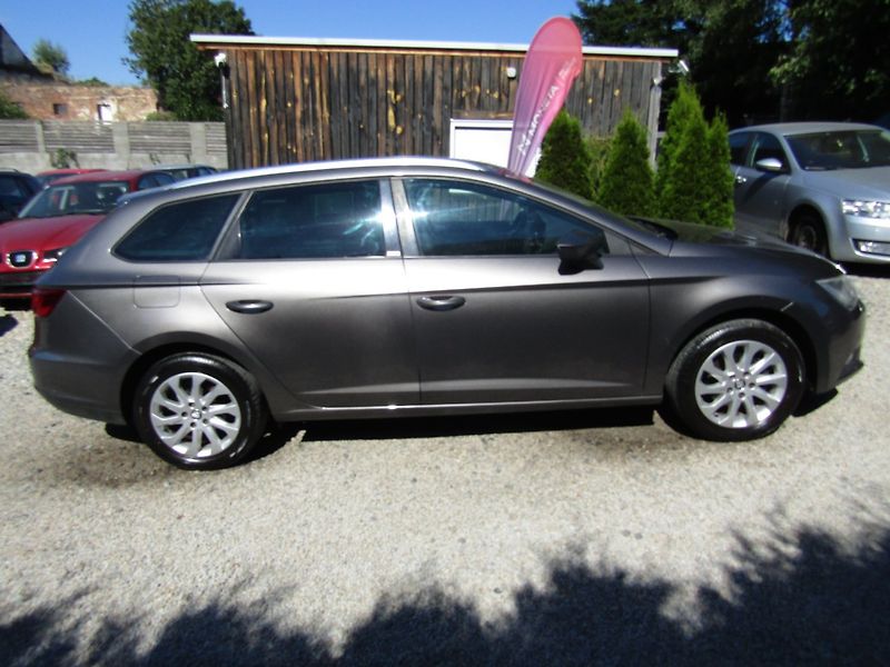 Seat Leon (2014) ST 1.2TSI 77kW DSG NAVI - fotka 9 z 40