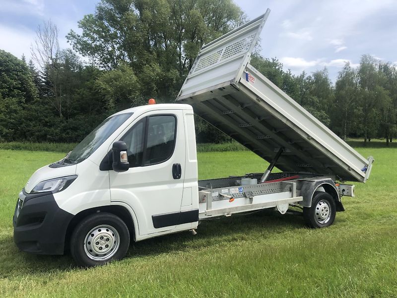Peugeot Boxer (2020) 2.2HDi najeto pouze 26000 km ! - fotka 1 z 17