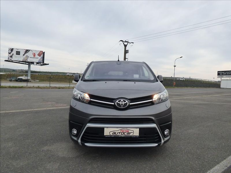 Toyota ProAce 2,0 130kw,automat  Family Comf - fotka 2 z 54