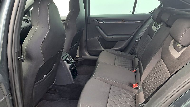 Škoda Octavia (2018) RS 2,0 TDI 135 kW - fotka 12 z 22
