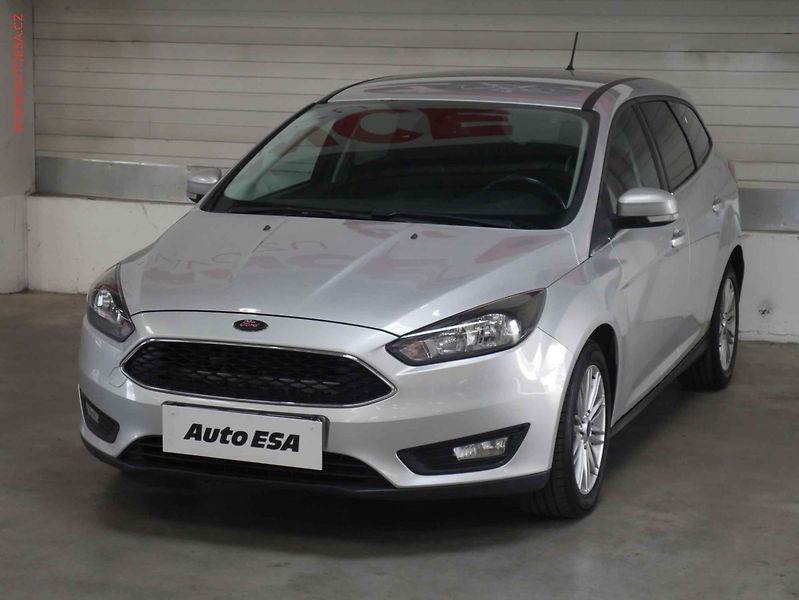 Ford Focus (2018) 1.5 TDCI, Klima - fotka 3 z 17