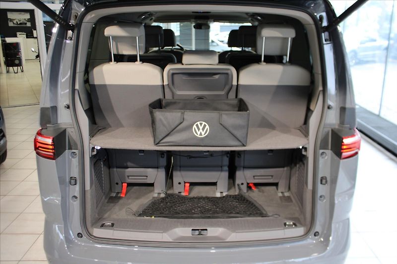 Volkswagen Multivan TDi DSG Edition ACC/NezTop/Har - fotka 28 z 32