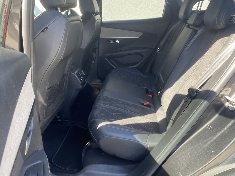 Peugeot 3008 (2019) 2.0 HDi, GT, AT, LED, navi - fotka 10 z 18