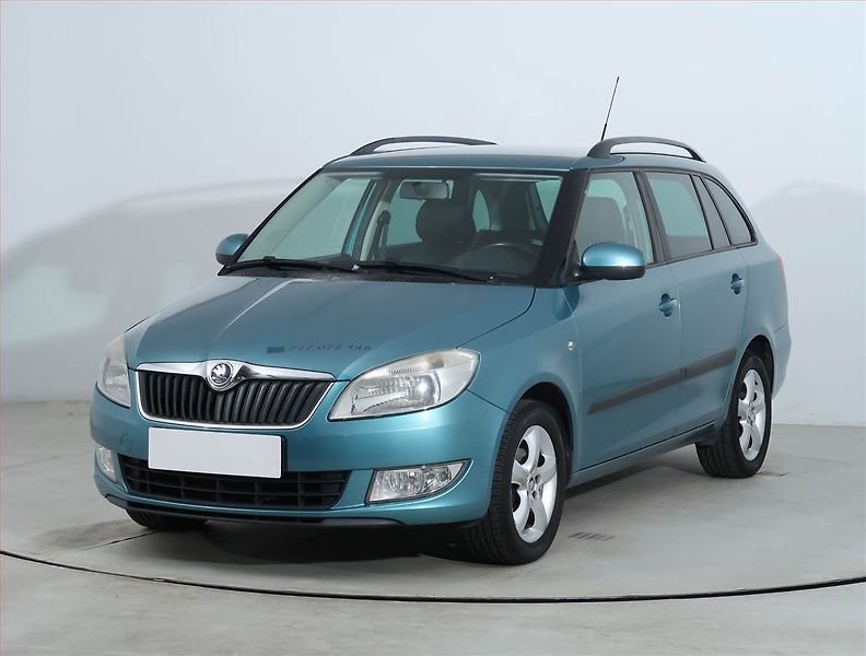 Škoda Fabia (2010) 1.2 TSI - fotka 2 z 16