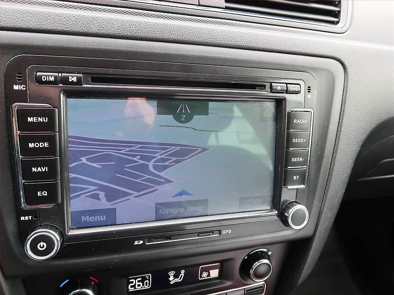 Škoda Rapid (2013) Ambition 1.2 TSI, Serv.kniha - fotka 13 z 16