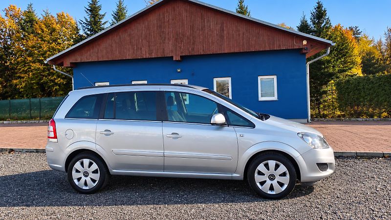 Opel Zafira (2011) 1.6 16V  7 míst  - fotka 4 z 7