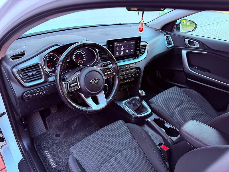 Škoda Kodiaq 2.0 TSi Style DSG 4x4, ČR, 1.M - fotka 14 z 40