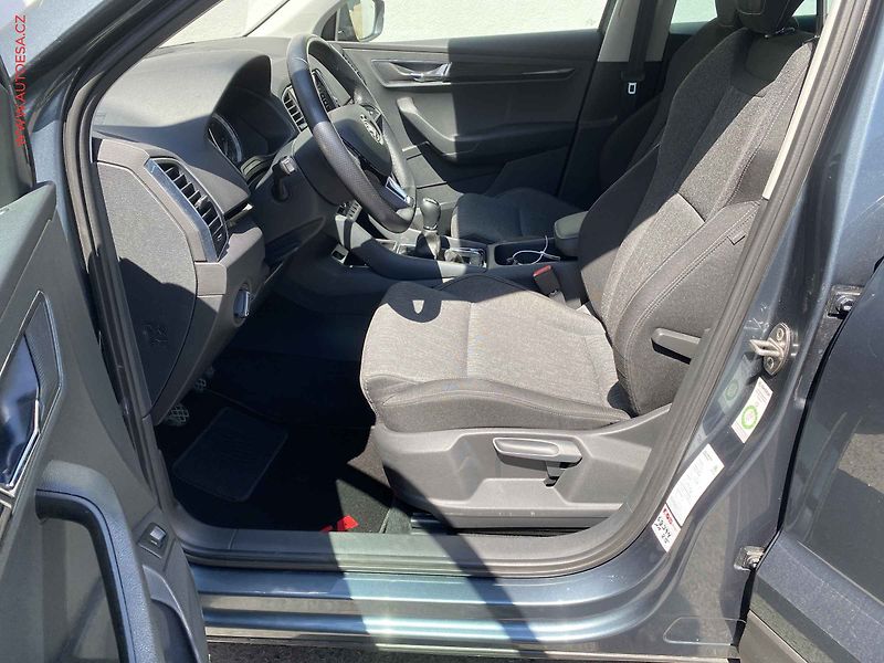 Škoda Karoq (2018) 1.0 TSi, Style, LED, kamera - fotka 9 z 18