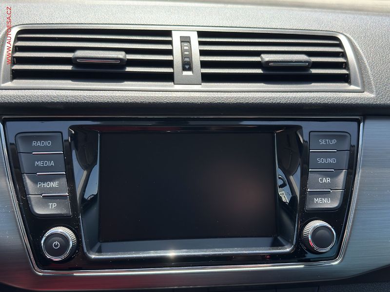 Škoda Fabia (2015) 1.4TDi, ČR, Style, xenon - fotka 13 z 18