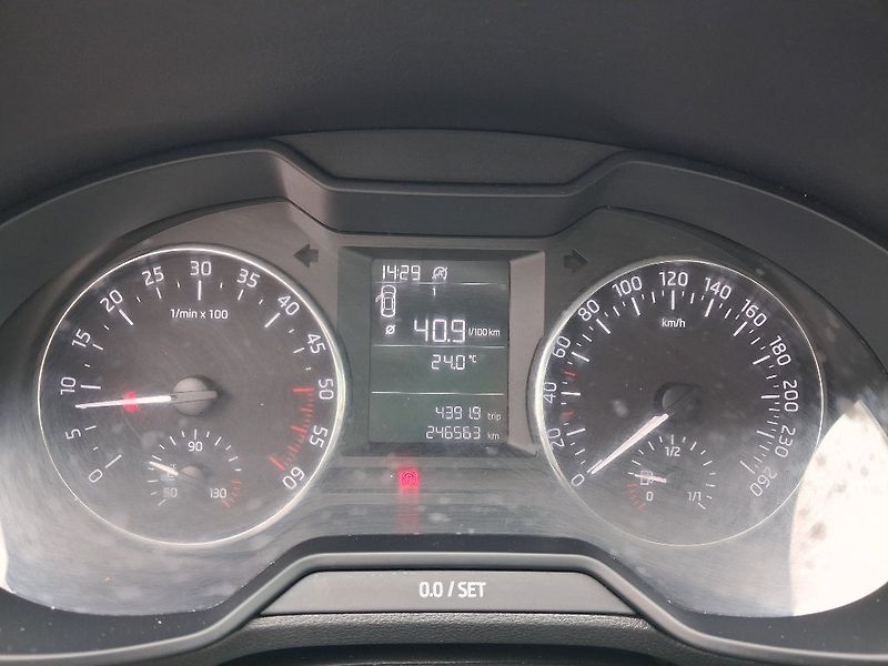 Škoda Octavia 1.6TDI 66kW 2015 - fotka 14 z 14