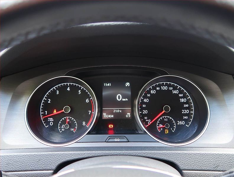 Volkswagen Golf (2013) 1.2 TSI, Tempomat - fotka 11 z 17