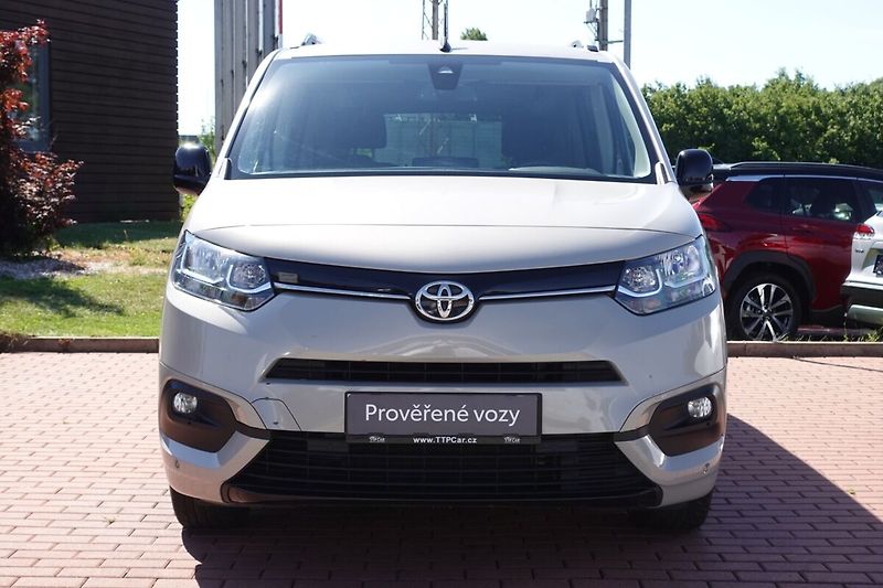 Toyota ProAce City Verso 1.5 D4-D 130 6 MT Long 5D  Fam - fotka 2 z 31