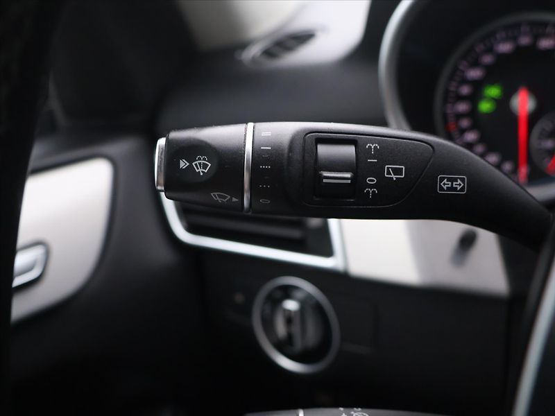 Mercedes-Benz GLE 3,0 190kW 350d 4Matic - fotka 17 z 31