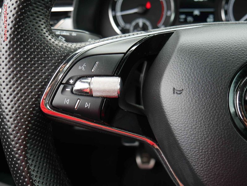 Škoda Scala (2023) 1.5 TSi, ČR, Style, LED - fotka 15 z 21