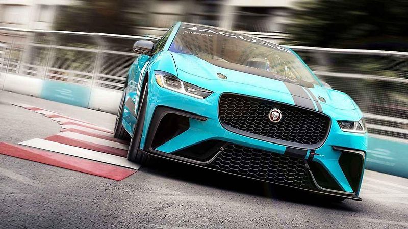 Závodní Jaguar I-Pace pro šampionát eTrophy.