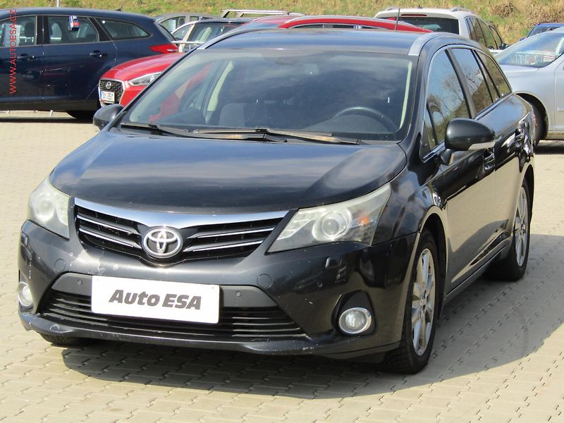 Toyota Avensis (2013) 2.0 D4-D, 1.maj,ČR, Navi - fotka 3 z 21