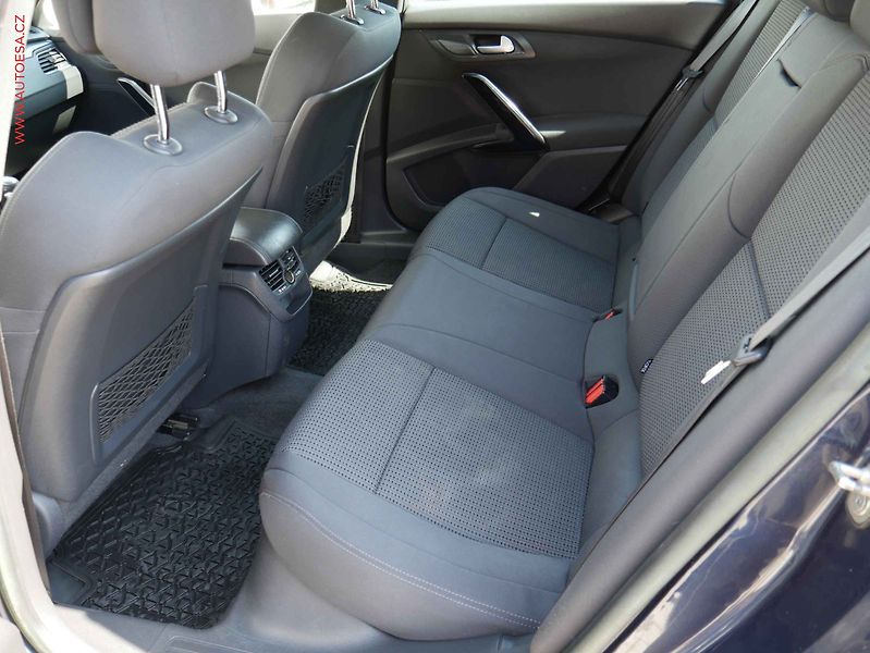Peugeot 508 (2011) 2.0 HDi, ČR - fotka 10 z 20