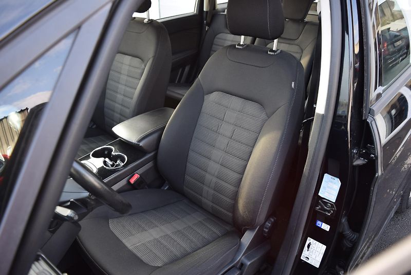 Ford Galaxy (2018) 2.0TDCi 110kw BUSINESS 7MÍST  - fotka 22 z 47