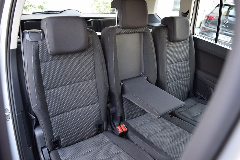 Volkswagen Touran (2019) 1.5TSI 110kw CLBMT 7MÍST TAŽNÉ - fotka 41 z 46