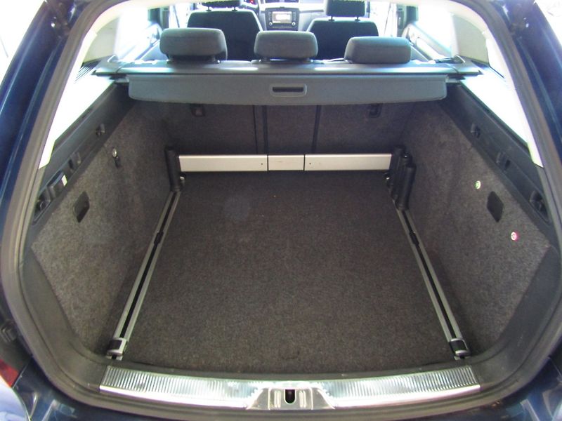 Škoda Superb (2011) 2.0 TDI CR 103kW - fotka 24 z 42
