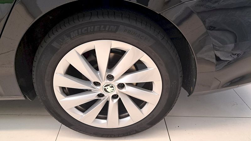 Škoda Octavia (2023) Ambition 1,5 TSI 110 kW - fotka 23 z 23