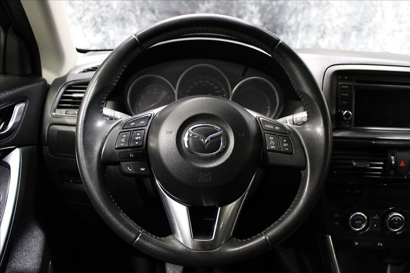 Mazda CX-5 2,0 Skyactiv AWD - fotka 19 z 33