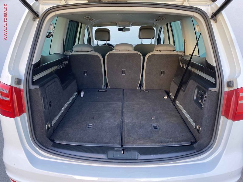 Seat Alhambra (2015) 2.0 TDi, Style, xenon - fotka 7 z 21