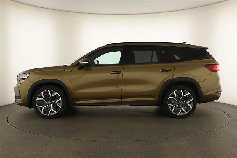 Škoda Kodiaq (2025) 2.0 TDI, SPORTLINE, 4X4 - fotka 3 z 21