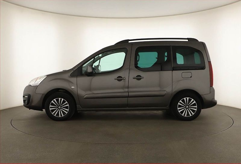 Peugeot Partner (2018) Active 1.6 BlueHDi, 5Míst, ČR - fotka 3 z 11
