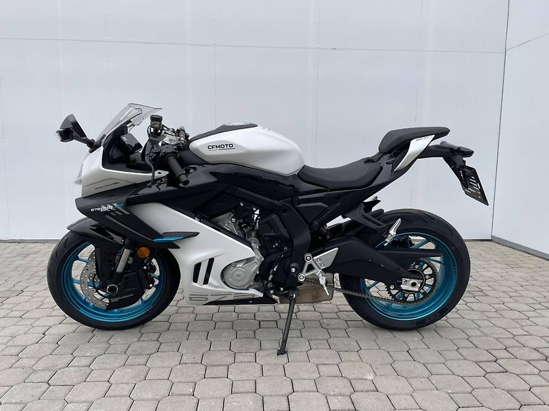 CFMOTO (2026) 675SR-R EU5+ - fotka 7 z 11