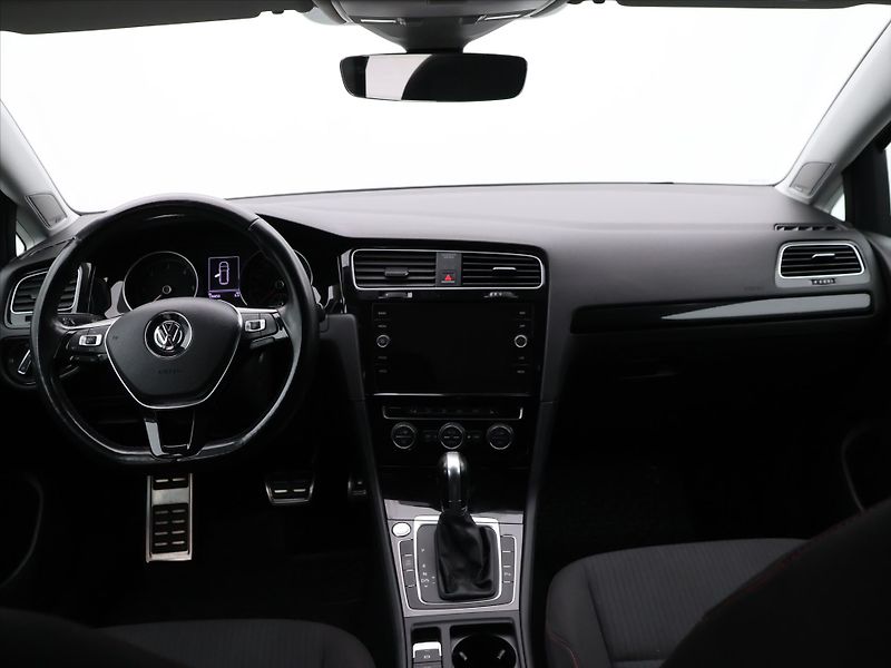 Volkswagen Golf 2.0 TDI 110KW DSG 4Motion - fotka 15 z 30
