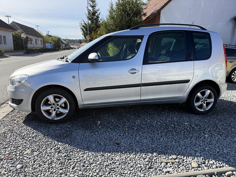 Škoda Roomster 1.2 TSI ALU VYBAVA PEKNY STAV. - fotka 2 z 13