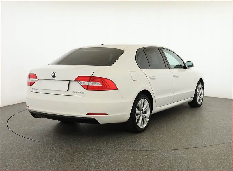 Škoda Superb (2015) 2.0 TDI, Serv.kniha, Tempomat - fotka 5 z 17