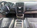 Chrysler Town & Country (2016) 3,6 Limited DVD 2016 - náhled 12